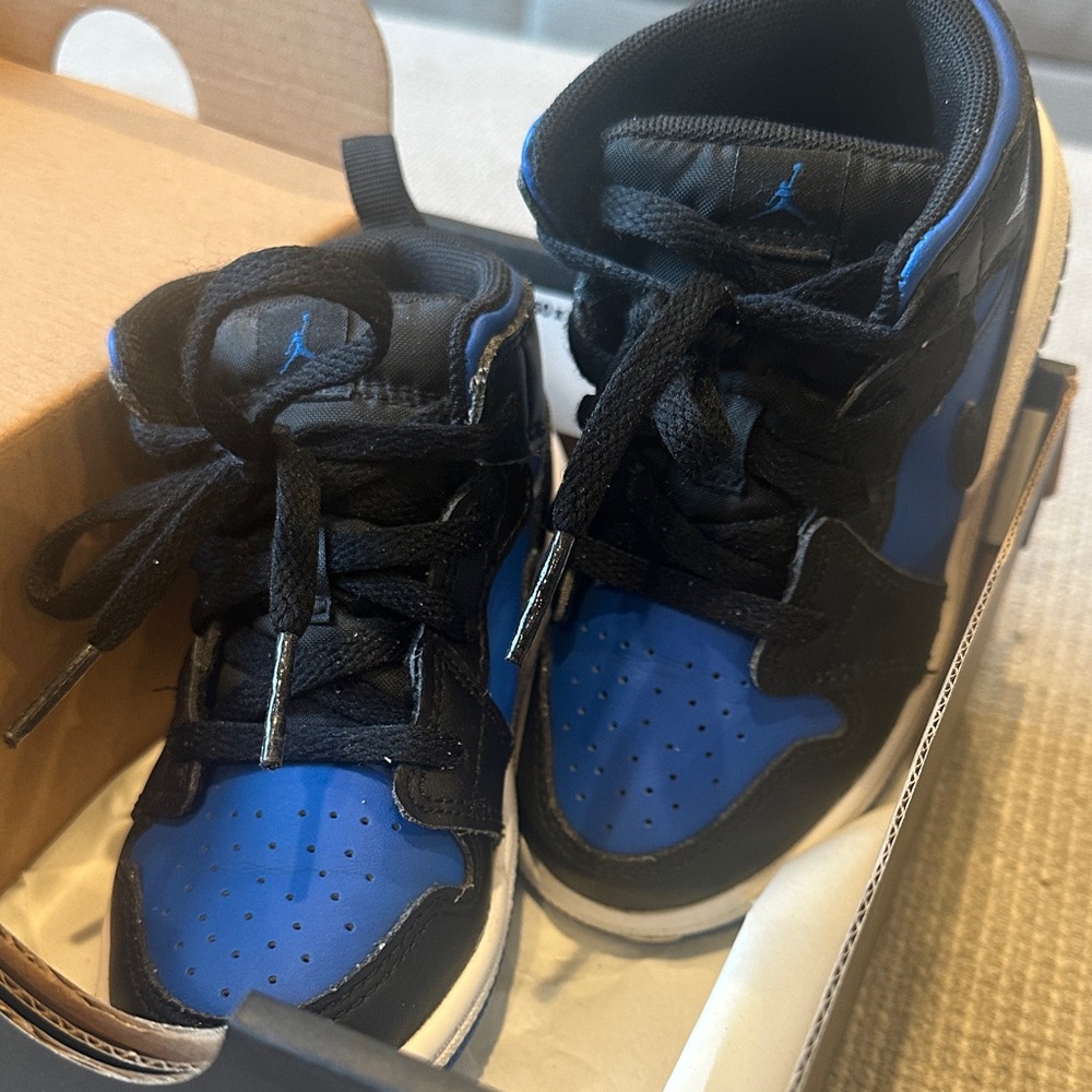Jordan Kids Black and Blue Sneakers